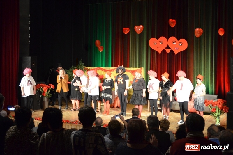 Zdjęcie w galerii na portalu naszraciborz.pl: Z miłością i uśmiechem... Program walentynkowy w Kuźni Raciborskiej wiadomości z regionu