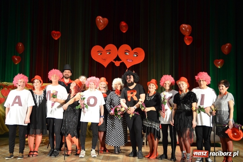 Zdjęcie w galerii na portalu naszraciborz.pl: Z miłością i uśmiechem... Program walentynkowy w Kuźni Raciborskiej wiadomości z regionu