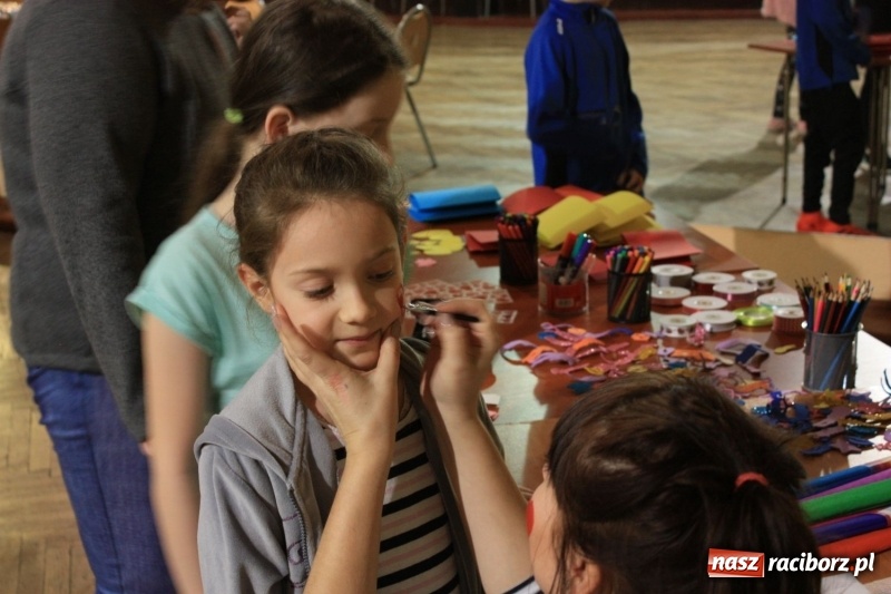 Zdjęcie w galerii na portalu naszraciborz.pl: Biwak Walentynkowy w krzanowickim MOK wiadomości z regionu