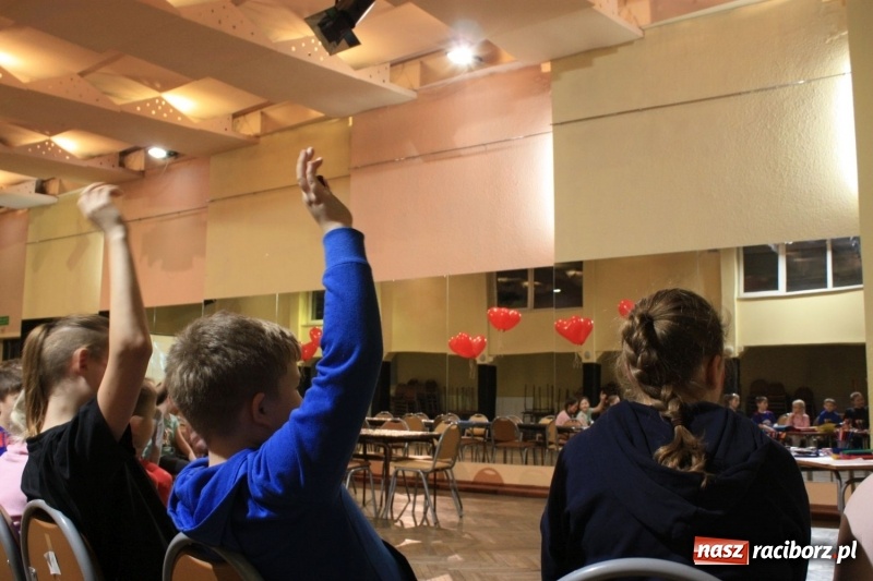 Zdjęcie w galerii na portalu naszraciborz.pl: Biwak Walentynkowy w krzanowickim MOK wiadomości z regionu