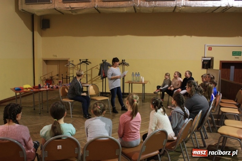 Zdjęcie w galerii na portalu naszraciborz.pl: Biwak Walentynkowy w krzanowickim MOK wiadomości z regionu