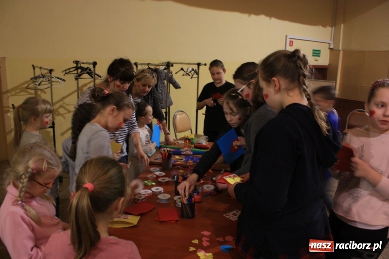 Zdjęcie w galerii na portalu naszraciborz.pl: Biwak Walentynkowy w krzanowickim MOK wiadomości z regionu