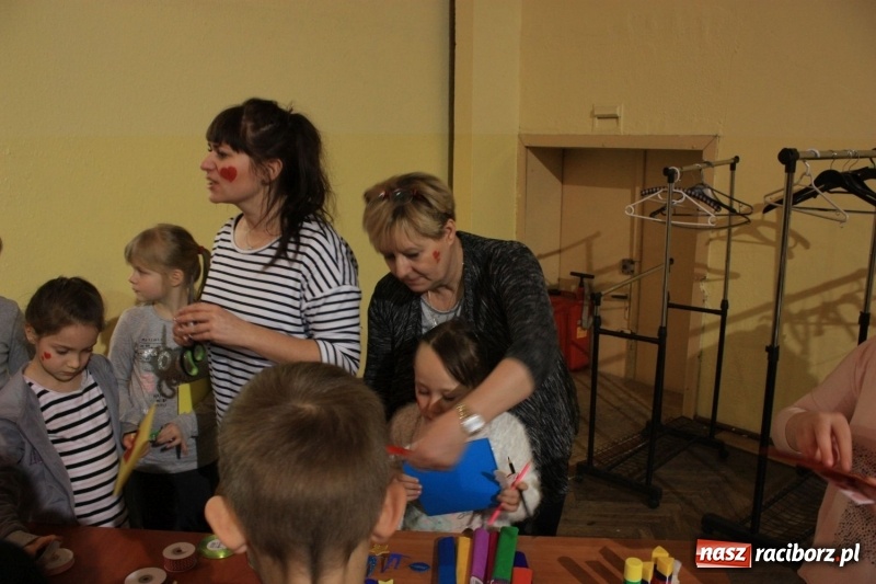 Zdjęcie w galerii na portalu naszraciborz.pl: Biwak Walentynkowy w krzanowickim MOK wiadomości z regionu