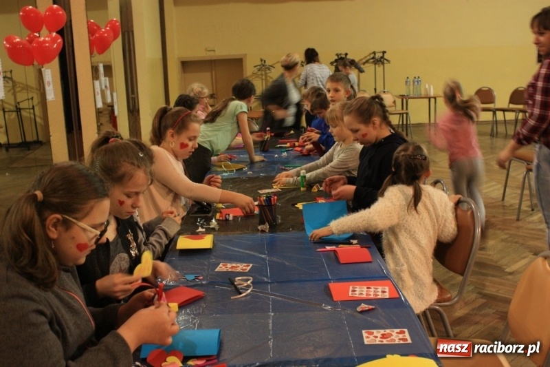 Zdjęcie w galerii na portalu naszraciborz.pl: Biwak Walentynkowy w krzanowickim MOK wiadomości z regionu