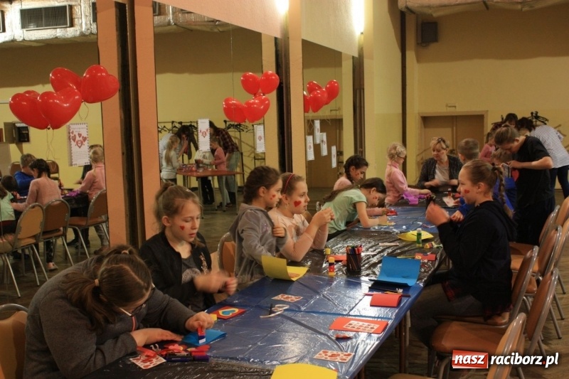 Zdjęcie w galerii na portalu naszraciborz.pl: Biwak Walentynkowy w krzanowickim MOK wiadomości z regionu