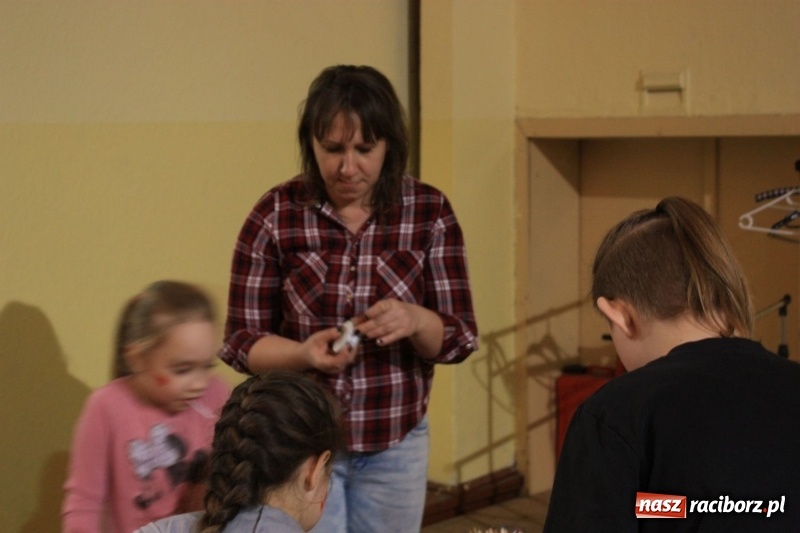 Zdjęcie w galerii na portalu naszraciborz.pl: Biwak Walentynkowy w krzanowickim MOK wiadomości z regionu