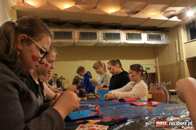 Zdjęcie w galerii na portalu naszraciborz.pl: Biwak Walentynkowy w krzanowickim MOK wiadomości z regionu