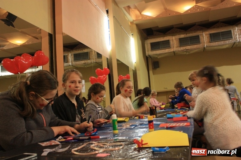 Zdjęcie w galerii na portalu naszraciborz.pl: Biwak Walentynkowy w krzanowickim MOK wiadomości z regionu