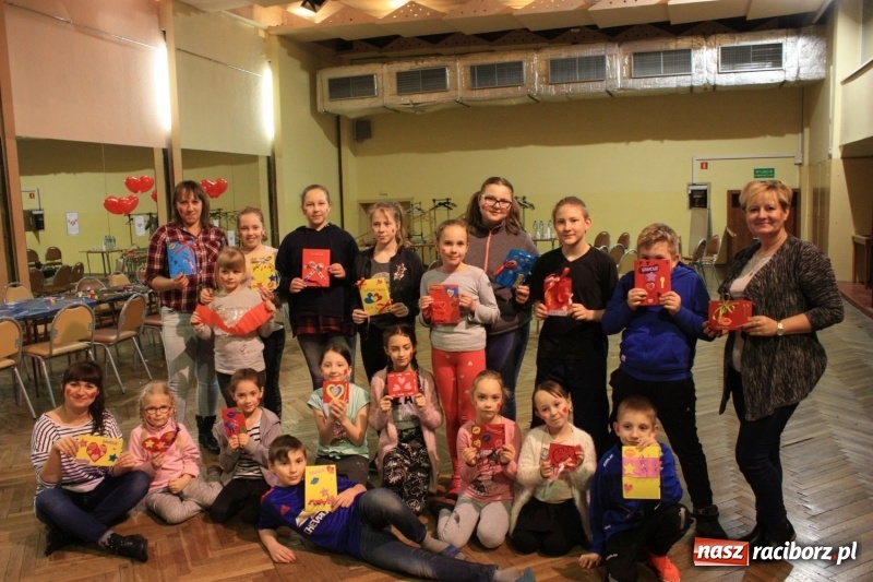 Zdjęcie w galerii na portalu naszraciborz.pl: Biwak Walentynkowy w krzanowickim MOK wiadomości z regionu