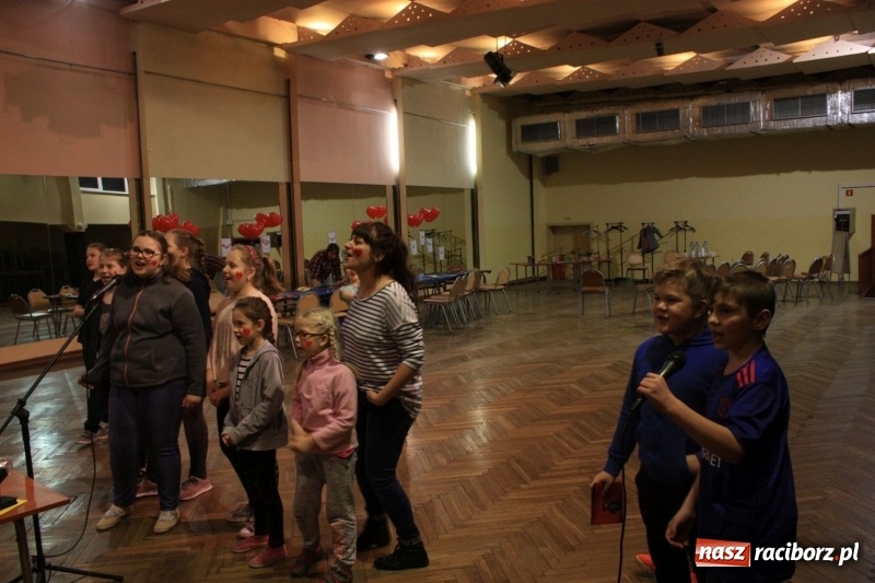 Zdjęcie w galerii na portalu naszraciborz.pl: Biwak Walentynkowy w krzanowickim MOK wiadomości z regionu