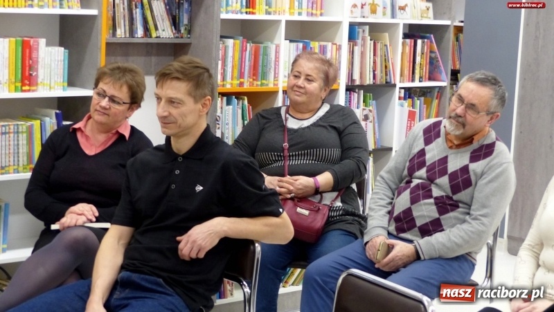 Zdjęcie w galerii na portalu naszraciborz.pl: Motylogion, czyli Natalia Pitry w raciborskiej bibliotece wiadomości z regionu