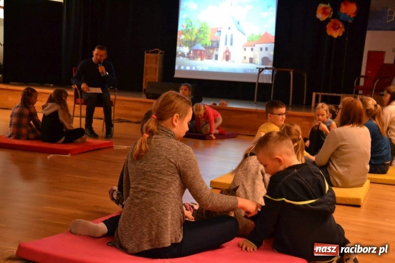 Zdjęcie w galerii na portalu naszraciborz.pl: Ferie zimowe na Zamku Piastowskim. Dziś obchodzono Dzień Kota wiadomości z regionu