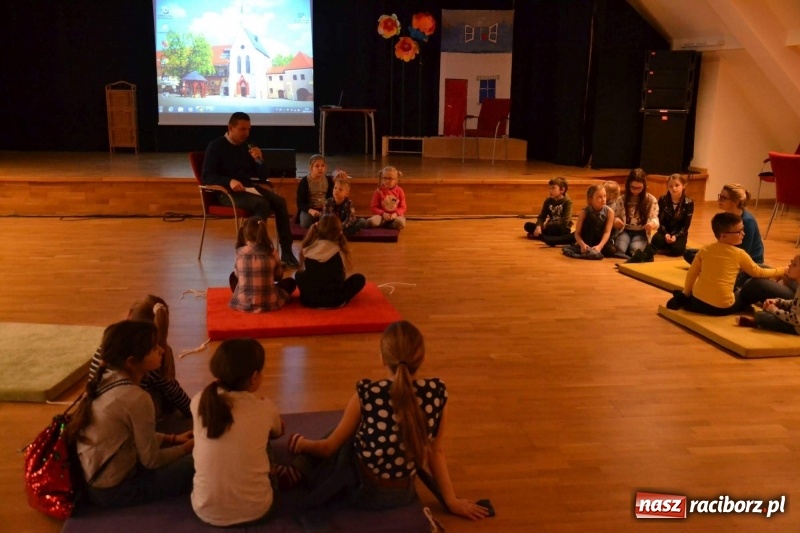 Zdjęcie w galerii na portalu naszraciborz.pl: Ferie zimowe na Zamku Piastowskim. Dziś obchodzono Dzień Kota wiadomości z regionu