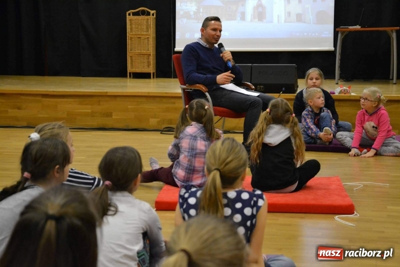 Zdjęcie w galerii na portalu naszraciborz.pl: Ferie zimowe na Zamku Piastowskim. Dziś obchodzono Dzień Kota wiadomości z regionu