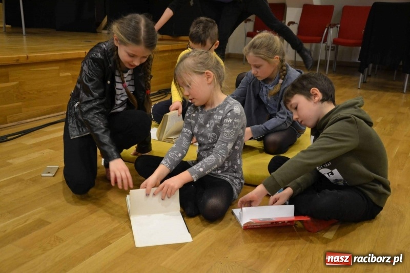 Zdjęcie w galerii na portalu naszraciborz.pl: Ferie zimowe na Zamku Piastowskim. Dziś obchodzono Dzień Kota wiadomości z regionu