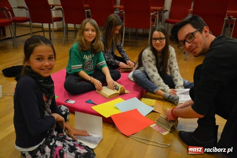 Zdjęcie w galerii na portalu naszraciborz.pl: Ferie zimowe na Zamku Piastowskim. Dziś obchodzono Dzień Kota wiadomości z regionu