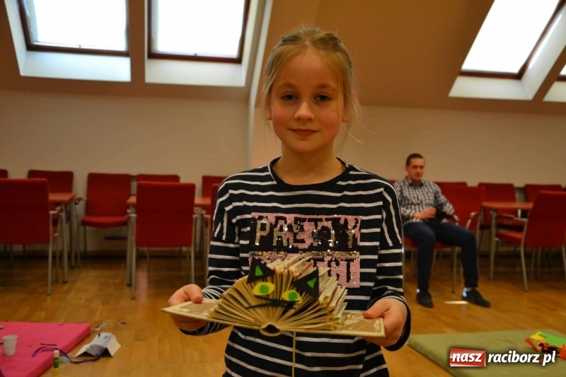 Zdjęcie w galerii na portalu naszraciborz.pl: Ferie zimowe na Zamku Piastowskim. Dziś obchodzono Dzień Kota wiadomości z regionu