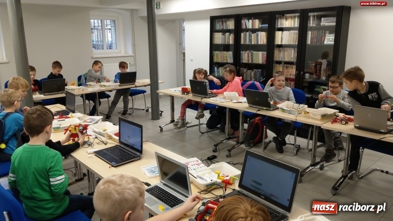 Zdjęcie w galerii na portalu naszraciborz.pl: Zimowa Akademia Młodego Konstruktora, Programisty i Technologa  wiadomości z regionu