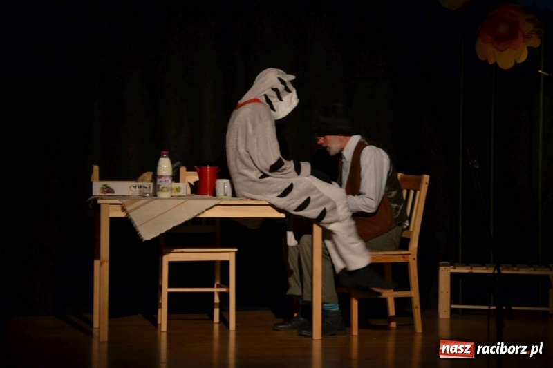 Zdjęcie w galerii na portalu naszraciborz.pl: Jak znalazłem Findusa - premiera spektaklu na Zamku Piastowskim  wiadomości z regionu