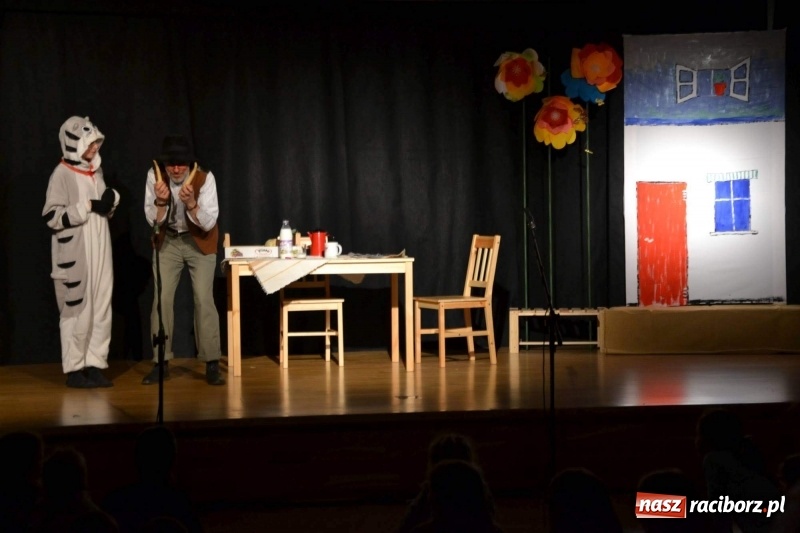 Zdjęcie w galerii na portalu naszraciborz.pl: Jak znalazłem Findusa - premiera spektaklu na Zamku Piastowskim  wiadomości z regionu