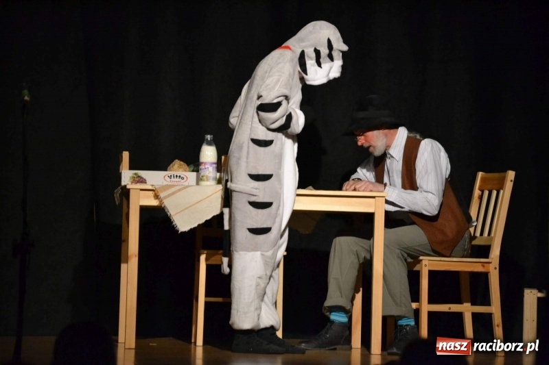 Zdjęcie w galerii na portalu naszraciborz.pl: Jak znalazłem Findusa - premiera spektaklu na Zamku Piastowskim  wiadomości z regionu