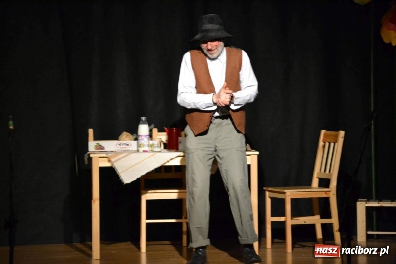 Zdjęcie w galerii na portalu naszraciborz.pl: Jak znalazłem Findusa - premiera spektaklu na Zamku Piastowskim  wiadomości z regionu