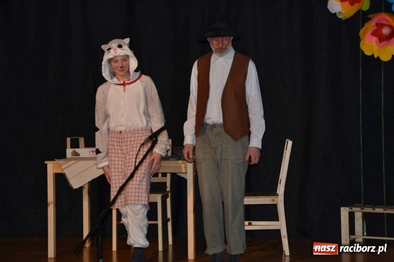 Zdjęcie w galerii na portalu naszraciborz.pl: Jak znalazłem Findusa - premiera spektaklu na Zamku Piastowskim  wiadomości z regionu