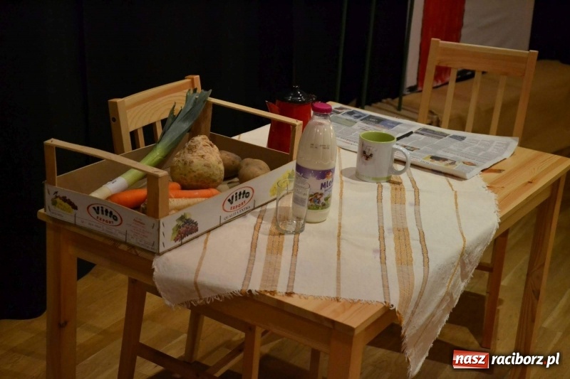 Zdjęcie w galerii na portalu naszraciborz.pl: Jak znalazłem Findusa - premiera spektaklu na Zamku Piastowskim  wiadomości z regionu