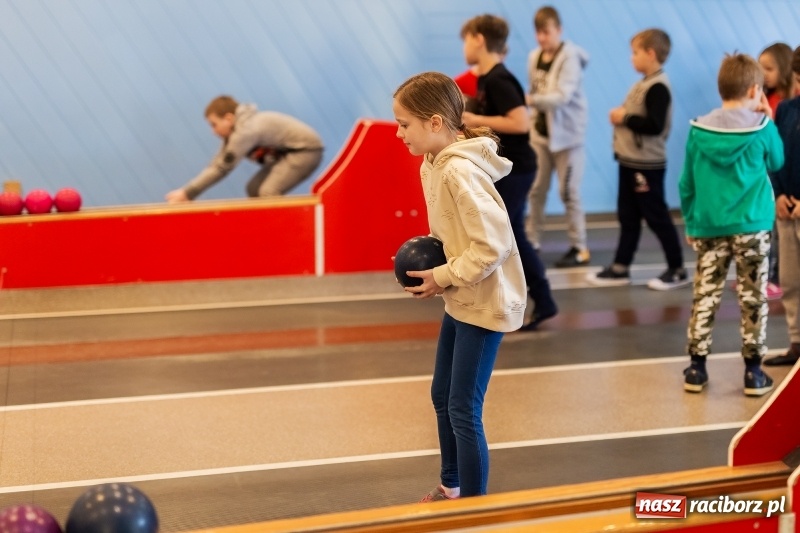 Zdjęcie w galerii na portalu naszraciborz.pl: Turniej kręglarski w ramach akcji Zima w Mieście wiadomości z regionu
