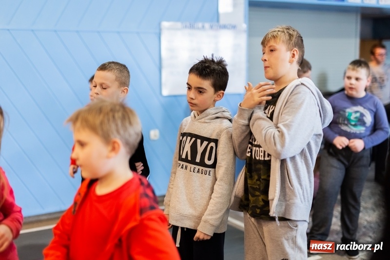 Zdjęcie w galerii na portalu naszraciborz.pl: Turniej kręglarski w ramach akcji Zima w Mieście wiadomości z regionu