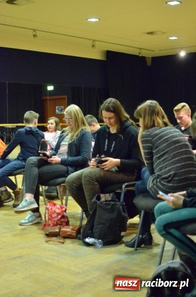 Zdjęcie w galerii na portalu naszraciborz.pl: Ferie w RCK. Mariusz Gross uczył fotografii wiadomości z regionu