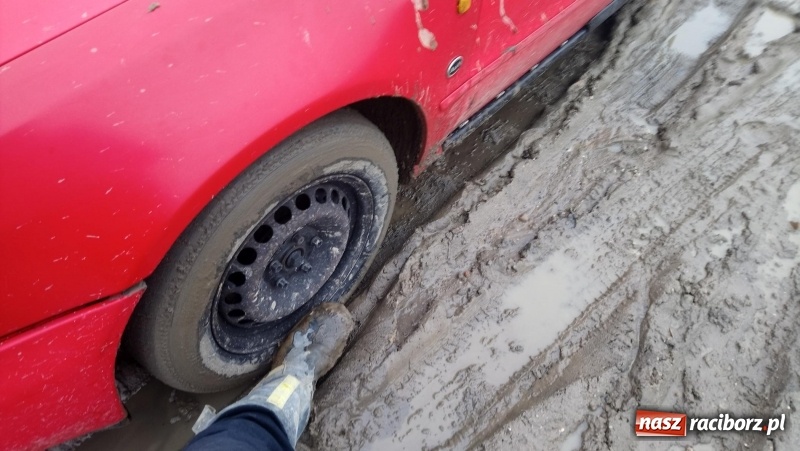 Zdjęcie w galerii na portalu naszraciborz.pl: Przecież widzieliście, gdzie się budujecie!  wiadomości z regionu