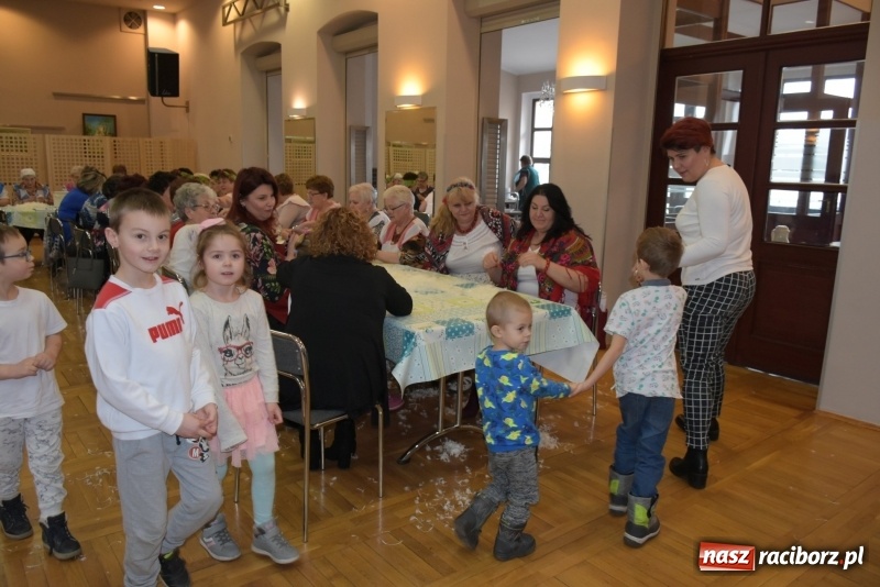 Zdjęcie w galerii na portalu naszraciborz.pl: W Tworkowie zaś furgało piyrze...  wiadomości z regionu