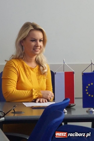 Zdjęcie w galerii na portalu naszraciborz.pl: Piękna Pani Starościna u prezydenta Polowego  wiadomości z regionu