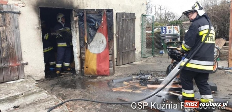 Zdjęcie w galerii na portalu naszraciborz.pl: Rozpoczął się sezon na… wypalanie traw wiadomości z regionu