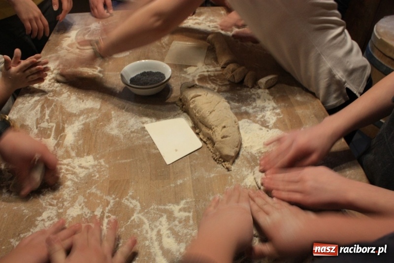 Zdjęcie w galerii na portalu naszraciborz.pl: Chlebowa chata i Przytulia. Dzień pełen wrażeń w Brennej wiadomości z regionu