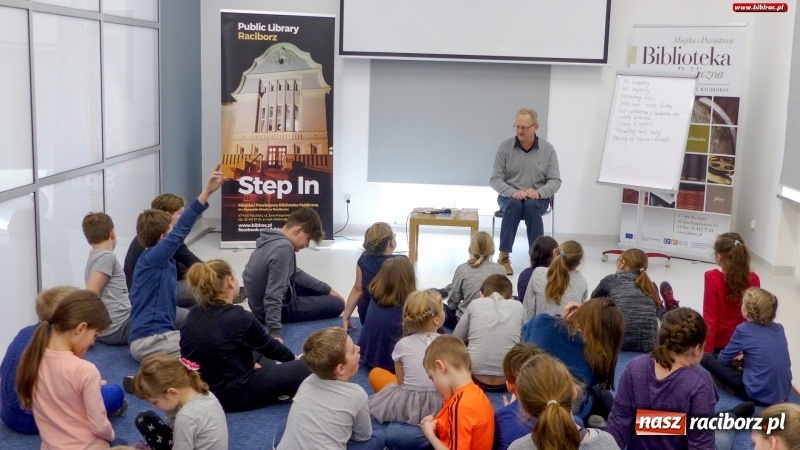 Zdjęcie w galerii na portalu naszraciborz.pl: Jak zostać pisarzem? Sławomir Hanak gościem Ferii z biblioteką wiadomości z regionu