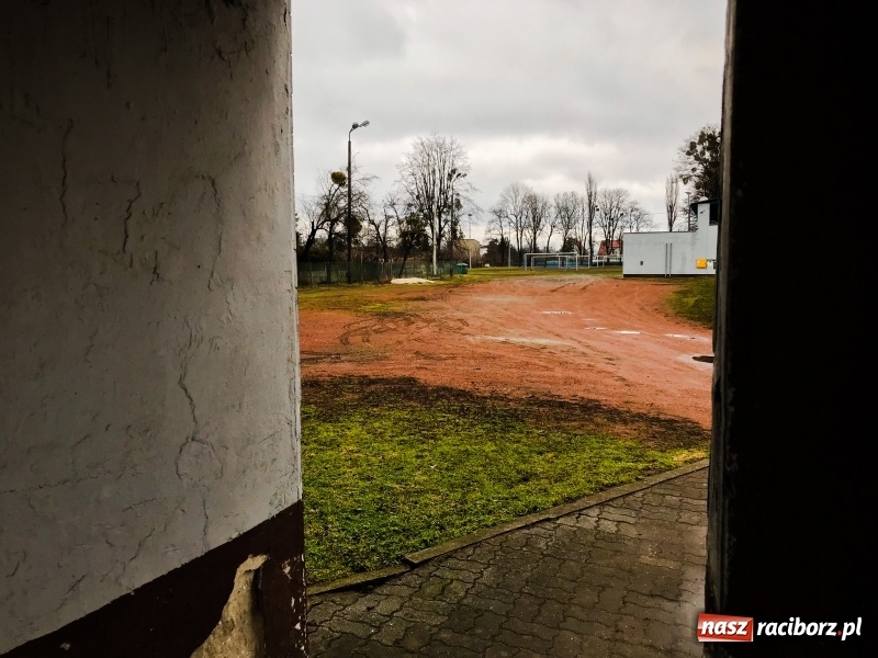 Zdjęcie w galerii na portalu naszraciborz.pl: Srebrna reaktywacja. Prezydent wysyła na Unię geodetów  wiadomości z regionu