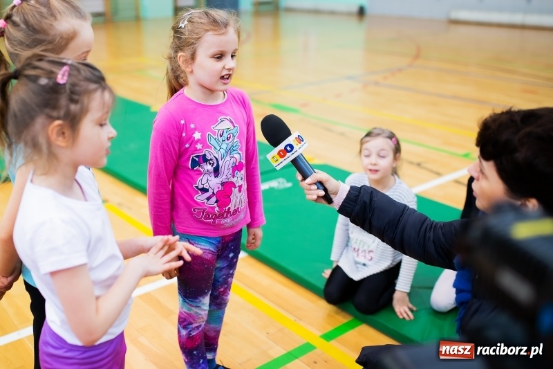 Zdjęcie w galerii na portalu naszraciborz.pl: Maraton Akrobatyczny w Arenie Rafako wiadomości z regionu