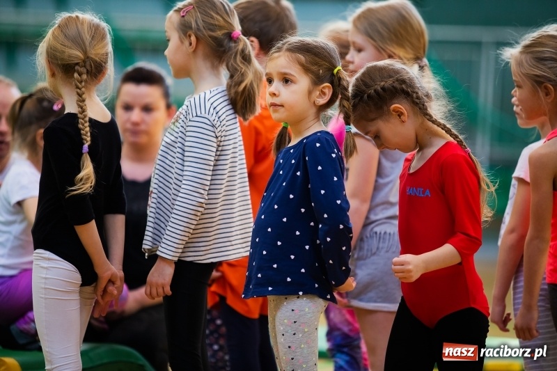 Zdjęcie w galerii na portalu naszraciborz.pl: Maraton Akrobatyczny w Arenie Rafako wiadomości z regionu