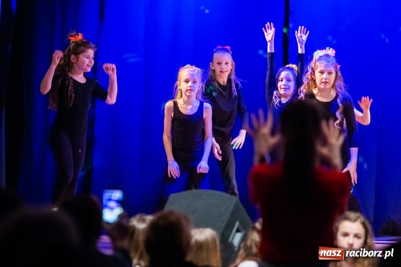 Zdjęcie w galerii na portalu naszraciborz.pl: Vaiana zwieńczeniem zimowych warsztatów w Młodzieżowym Domu Kultury wiadomości z regionu