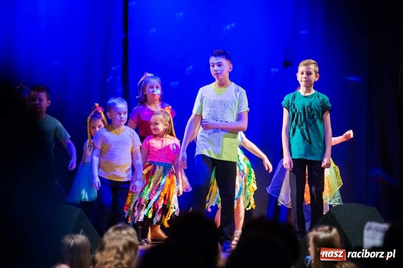 Zdjęcie w galerii na portalu naszraciborz.pl: Vaiana zwieńczeniem zimowych warsztatów w Młodzieżowym Domu Kultury wiadomości z regionu