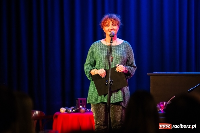 Zdjęcie w galerii na portalu naszraciborz.pl: Powarsztatowy koncert z udziałem Piotra Woźniaka w RCK wiadomości z regionu