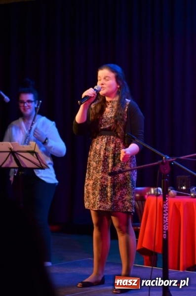 Zdjęcie w galerii na portalu naszraciborz.pl: Powarsztatowy koncert z udziałem Piotra Woźniaka w RCK wiadomości z regionu