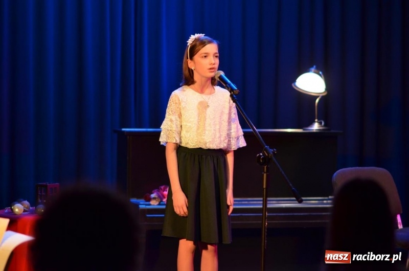 Zdjęcie w galerii na portalu naszraciborz.pl: Powarsztatowy koncert z udziałem Piotra Woźniaka w RCK wiadomości z regionu