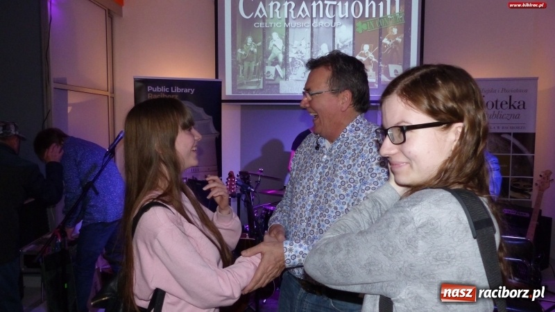 Zdjęcie w galerii na portalu naszraciborz.pl: Koncert CARRANTUOHILL & Bob Bales w raciborskiej bibliotece  wiadomości z regionu