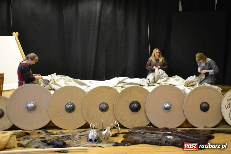 Zdjęcie w galerii na portalu naszraciborz.pl: Drengowie na finał ferii na zamku  wiadomości z regionu