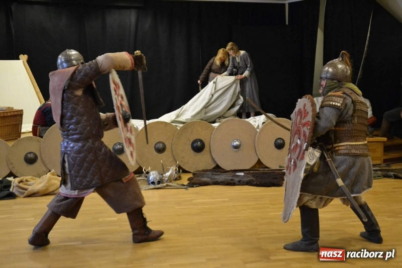 Zdjęcie w galerii na portalu naszraciborz.pl: Drengowie na finał ferii na zamku  wiadomości z regionu