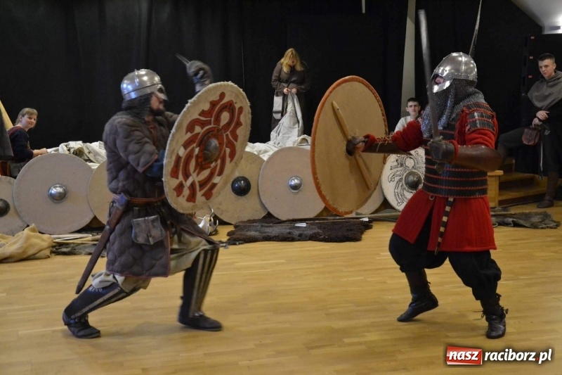 Zdjęcie w galerii na portalu naszraciborz.pl: Drengowie na finał ferii na zamku  wiadomości z regionu