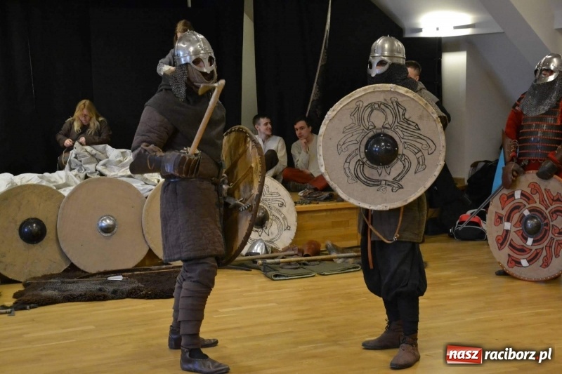 Zdjęcie w galerii na portalu naszraciborz.pl: Drengowie na finał ferii na zamku  wiadomości z regionu